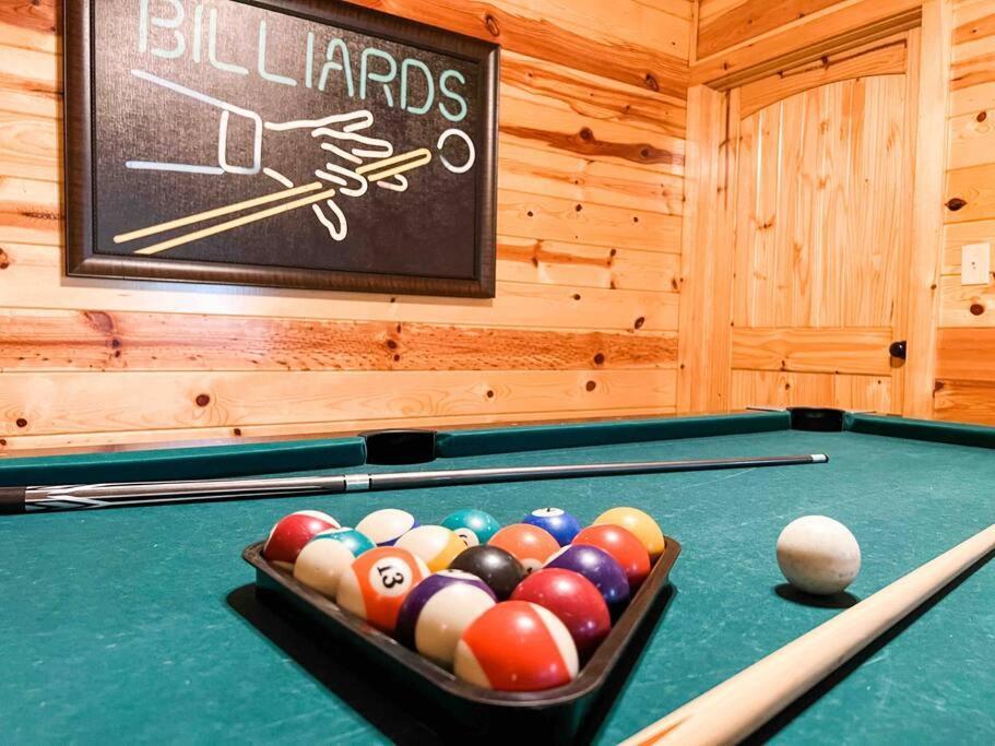 Indoor Heated Pool Hot Tub Cabin Sevierville Buitenkant foto