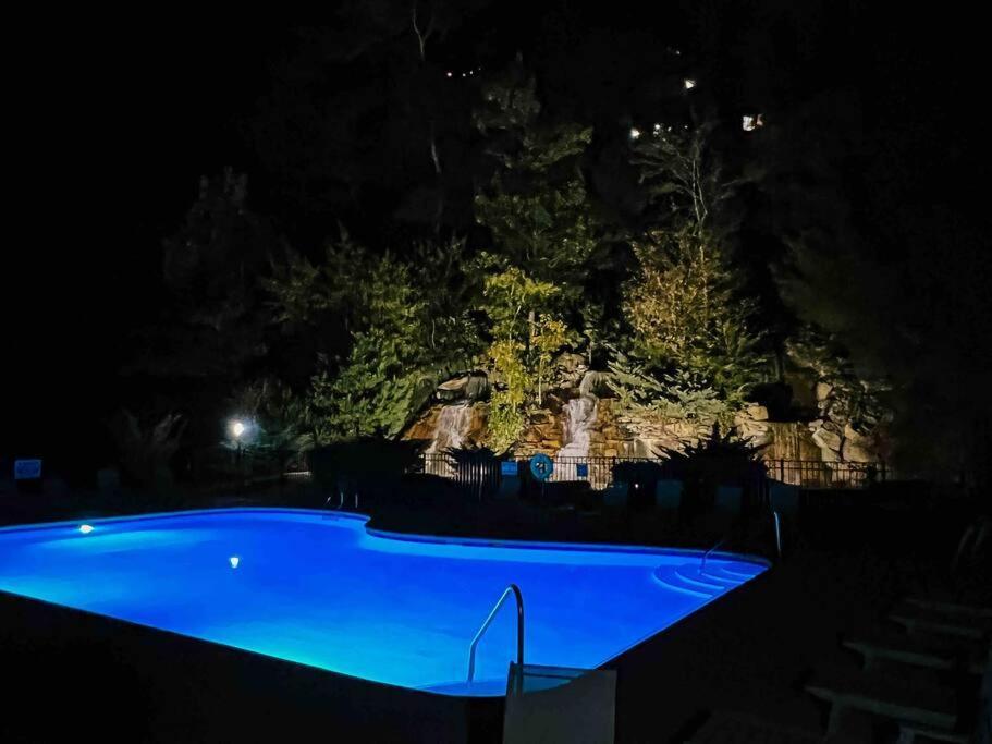 Indoor Heated Pool Hot Tub Cabin Sevierville Buitenkant foto