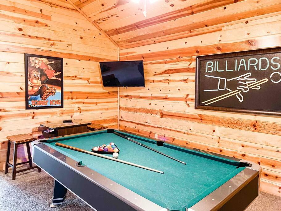 Indoor Heated Pool Hot Tub Cabin Sevierville Buitenkant foto